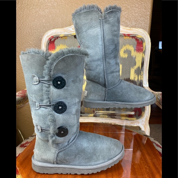 Ugg Grey Bailey 3 Button Boots Size 6 - Picture 2 of 13